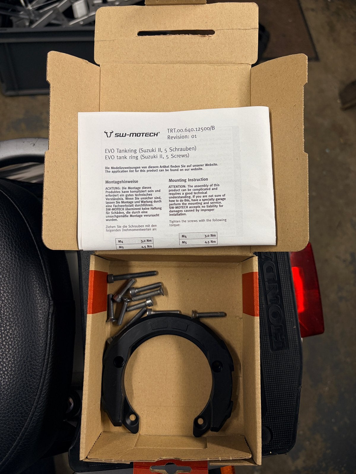 SW-Motech EVO Tankring Suzuki – TRT.00.640.12500/B, Ophalen of Verzenden, Gebruikt