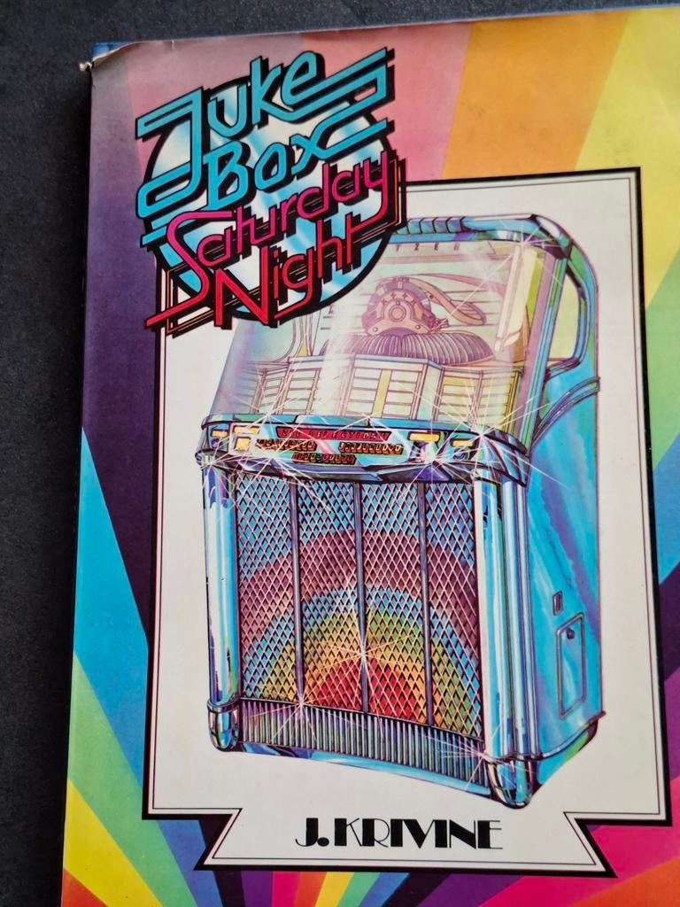 Boek over de revolutie van  juke boxen van, Verzamelen, Ophalen of Verzenden, Gebruikt, 1970 tot heden, Overige merken