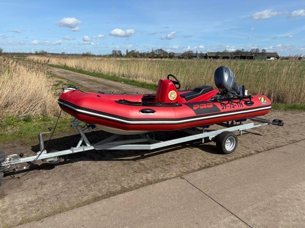 Zodiac 420 PRO Yamaha F40 nieuwe trailer, Watersport en Boten, Ophalen, Zo goed als nieuw