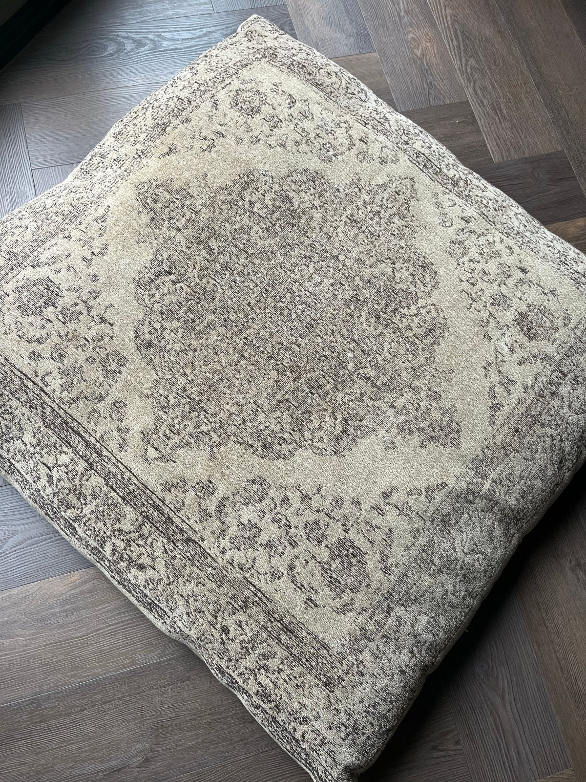 Groot vierkant vloerkussen met oosters patroon, Ophalen, Gebruikt, Beige, Met print
