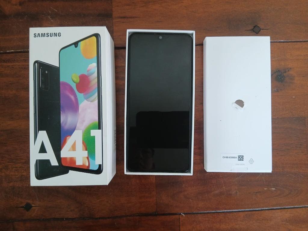 Samsung Galaxy A41 (4G), Ophalen, Gebruikt, Zwart, Touchscreen