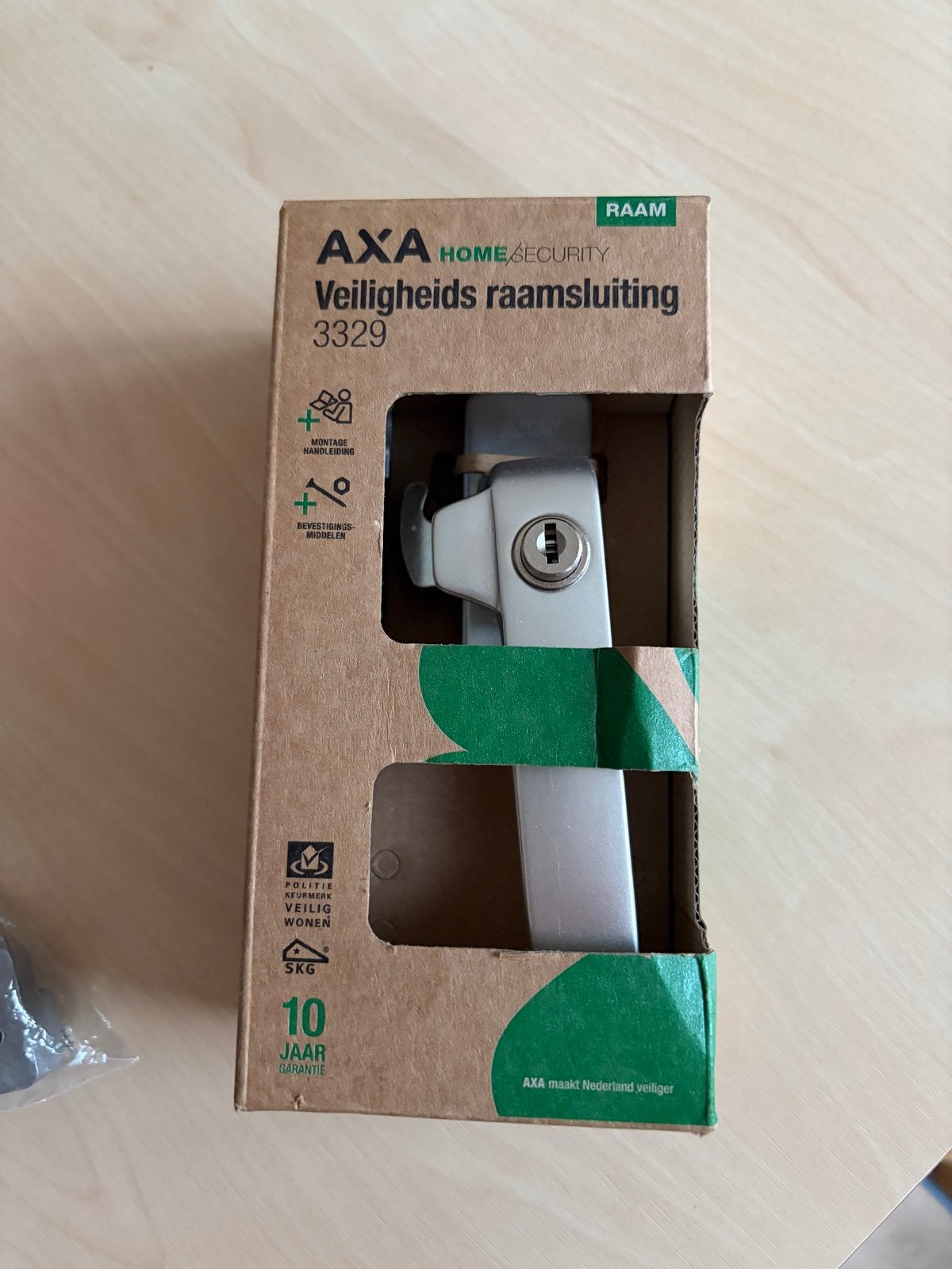 AXA Veiligheids raamsluiting 3329 - Rechts naar buiten, Ophalen of Verzenden, Nieuw, Overige materialen, Schuif of Grendel