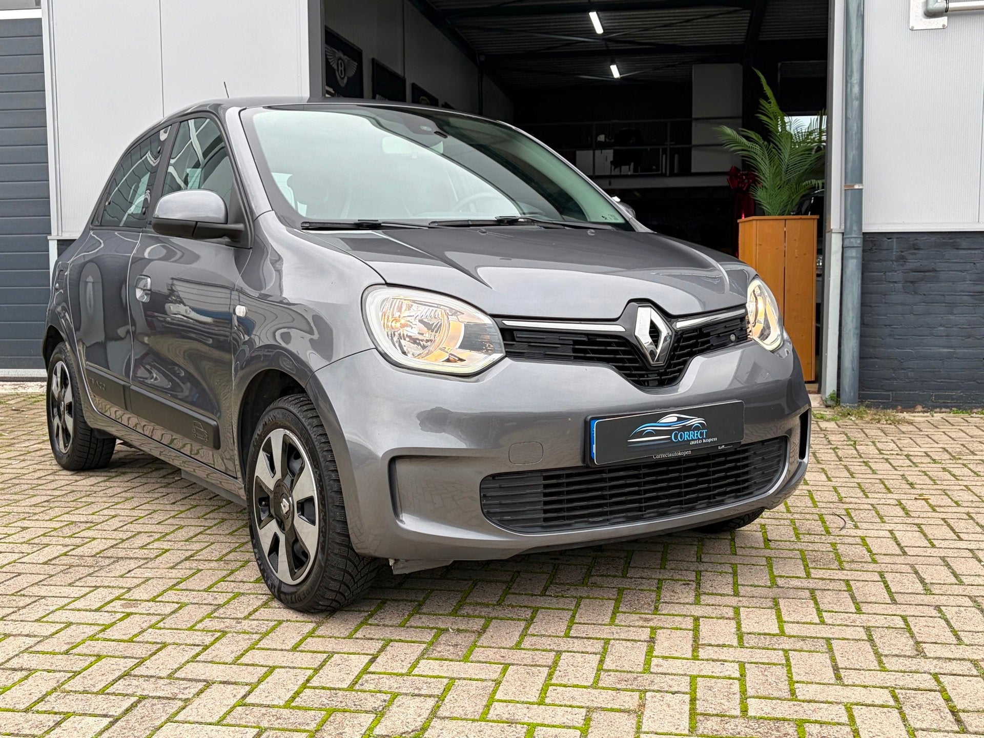 Renault Twingo Z.E. R80 Série Limitée Vibes, Auto's, Automaat, Dealer onderhouden, Gebruikt, 190 km