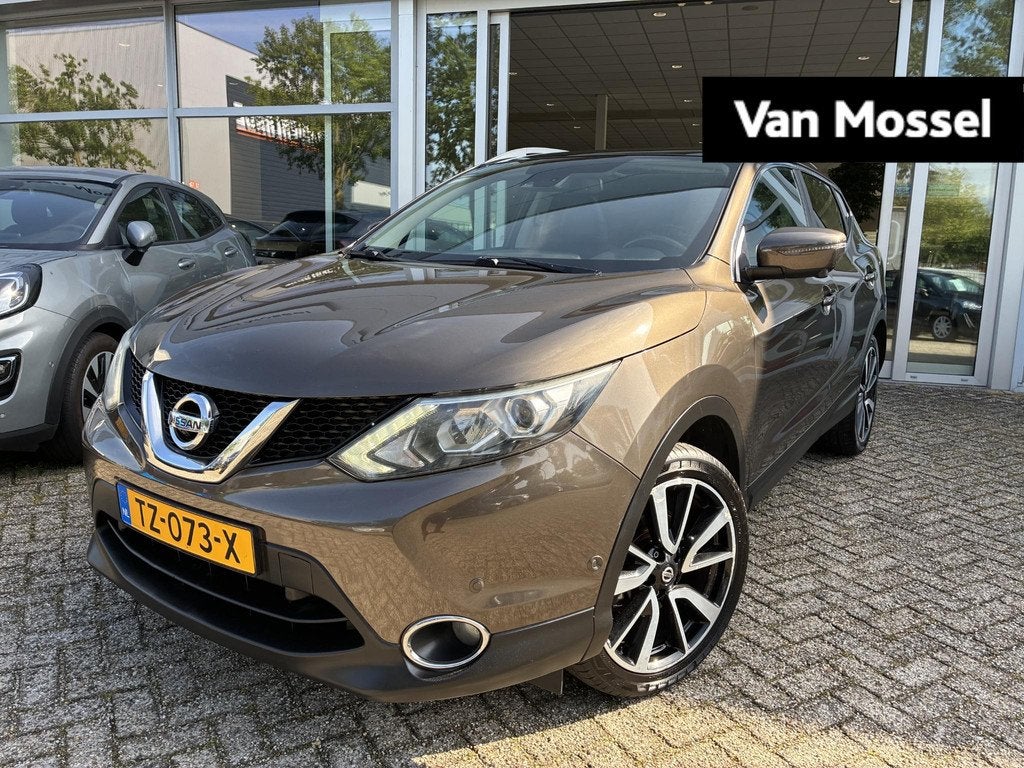 Nissan Qashqai 1.2 Tekna Panoramadak - Trekhaak