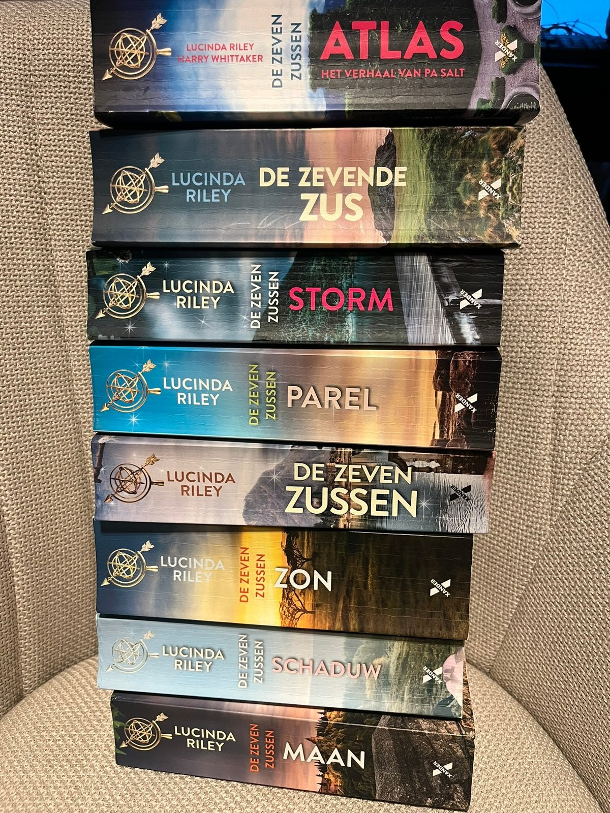 De Zeven Zussen - complete serie, Boeken, Ophalen of Verzenden, Gelezen