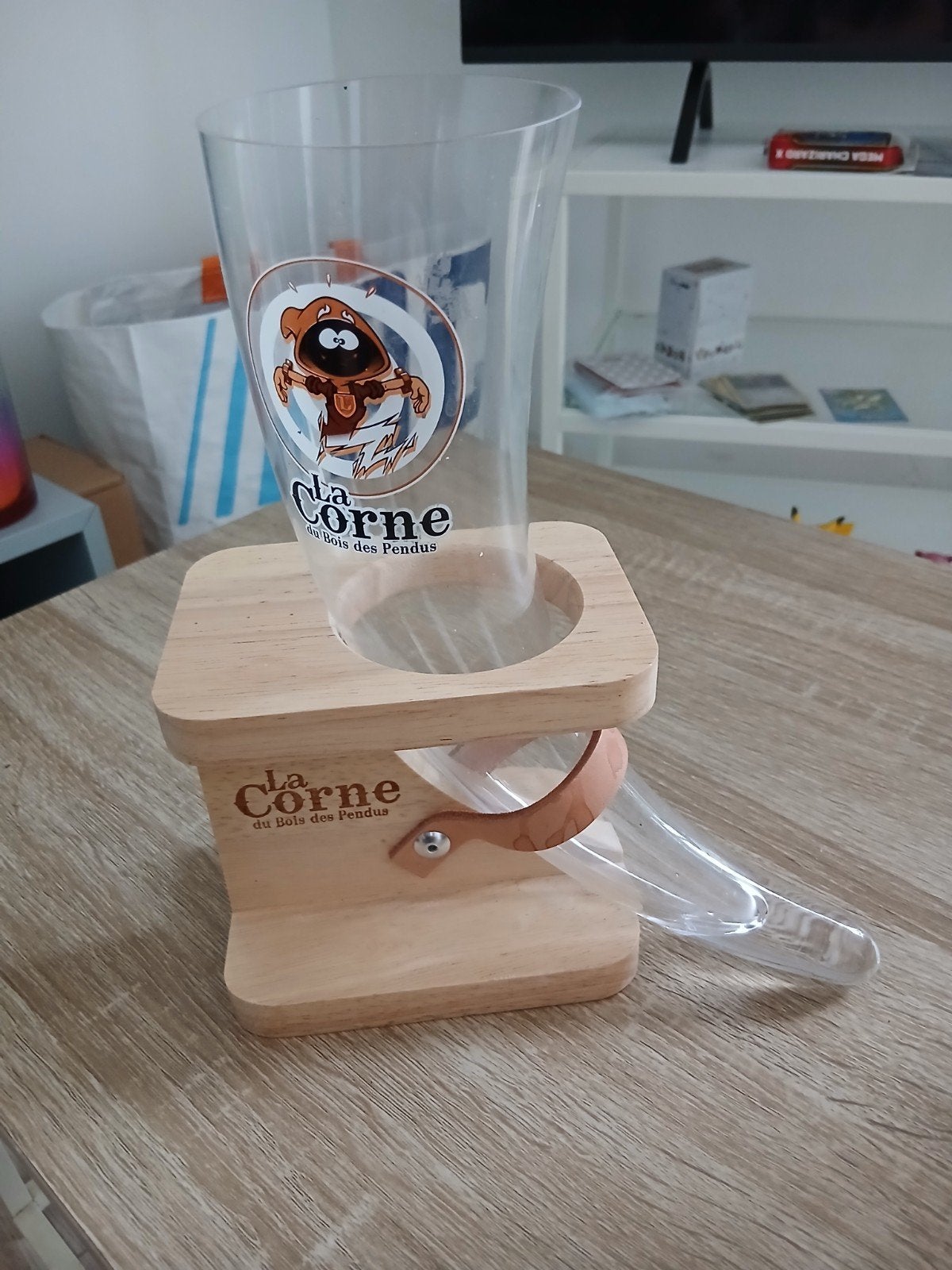 La Corne bierglas met houten standaard -  mp5, Overige typen, Hout, Ophalen of Verzenden, Zo goed als nieuw