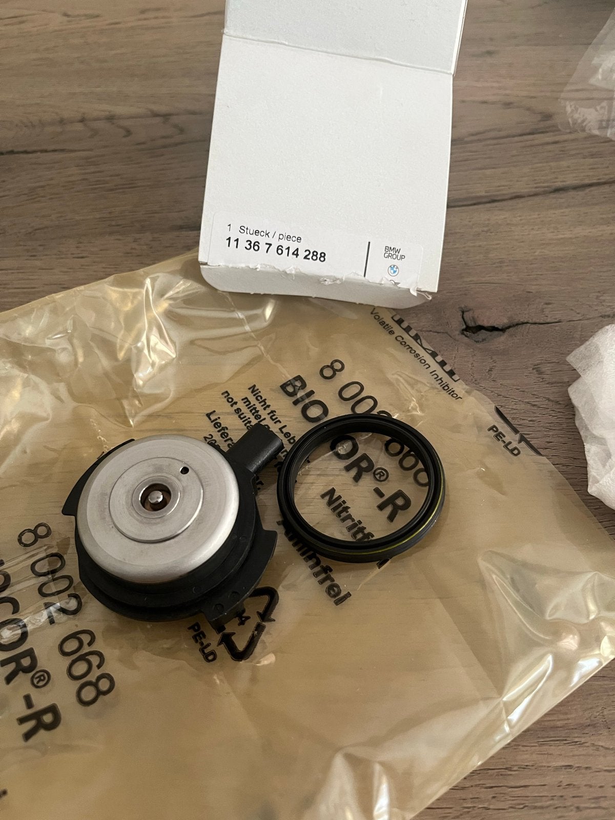 Nieuwe BMW Vanos Solenoïde 11367614288, Ophalen of Verzenden, Nieuw, BMW