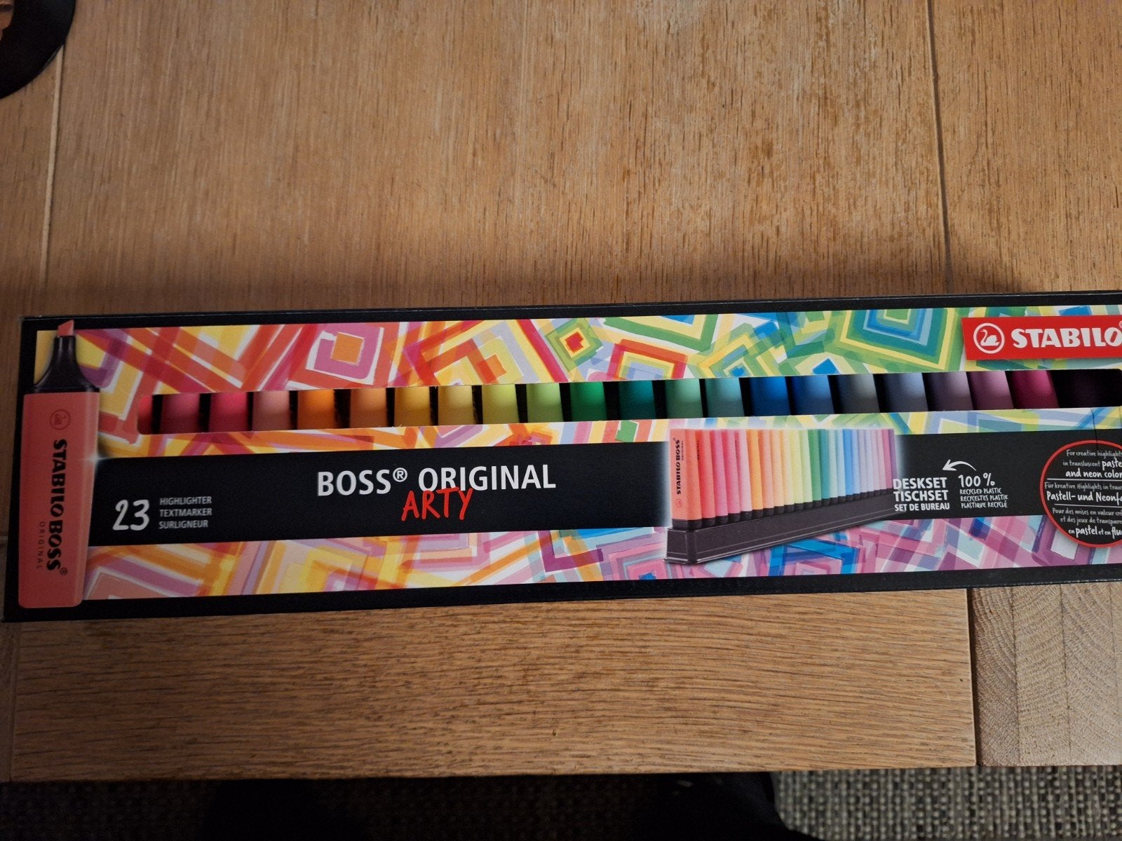 Stabilo markers met houder, Ophalen of Verzenden, Zo goed als nieuw, Potlood of Stift
