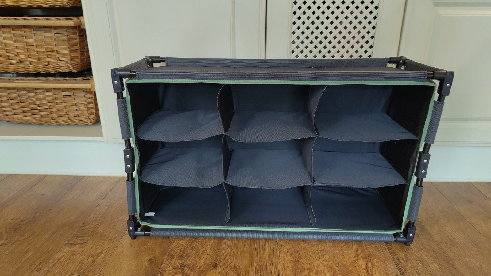Bo-Camp opvouwbare camping organizer kast, Ophalen