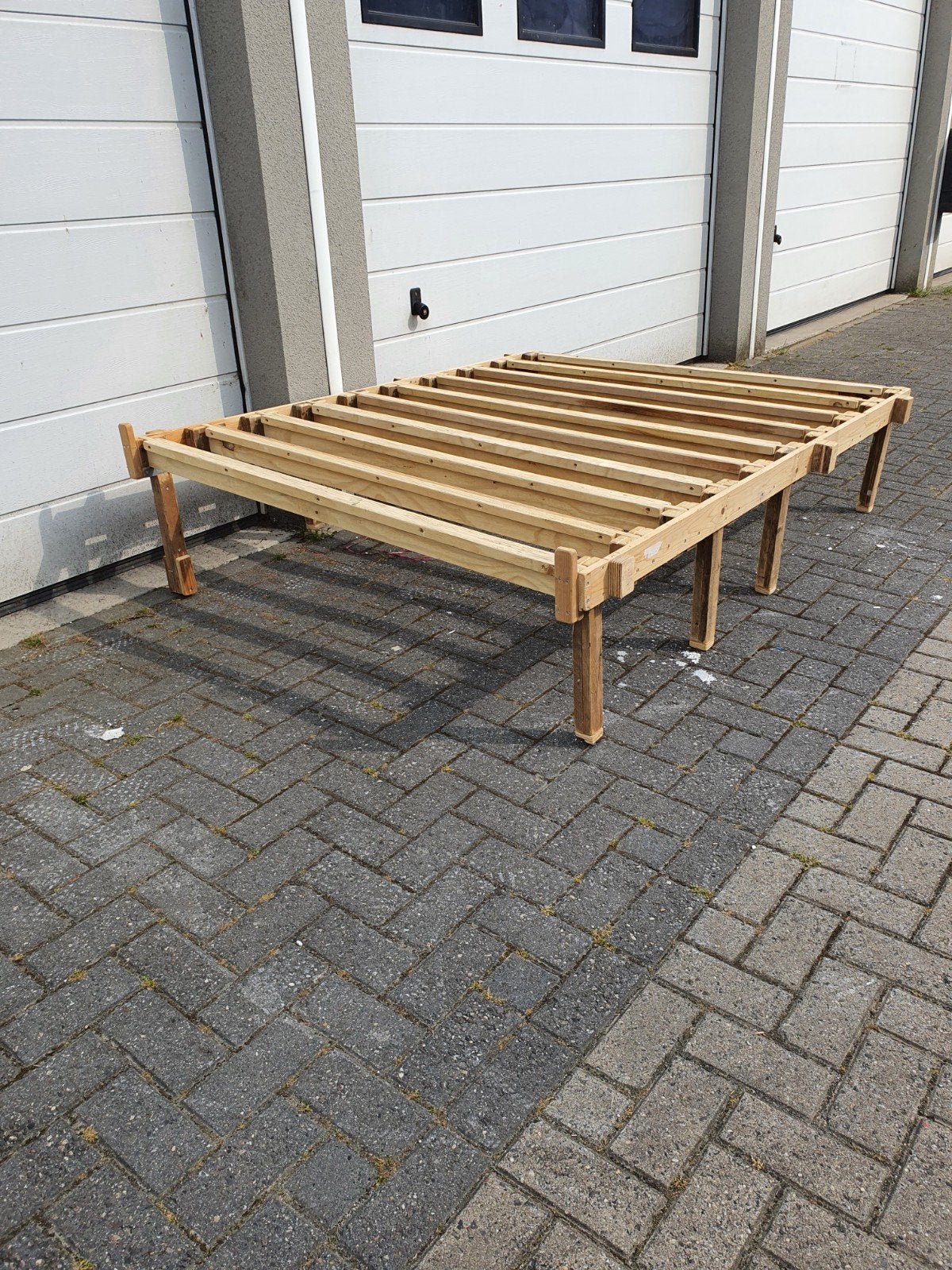 Bed frame camper, 0 kg, 31 €/maand, 95 pk, Colt