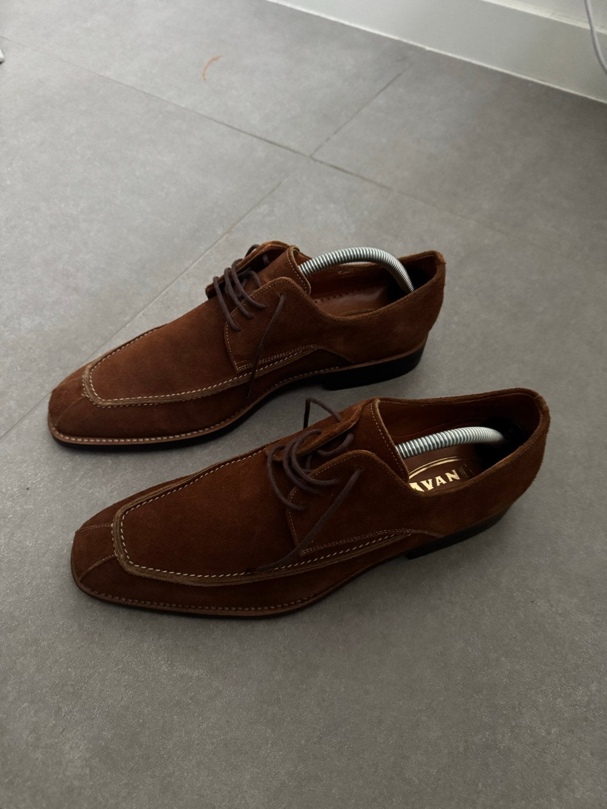Avang suède veterschoenen - Maat 8.5 - Bruin, Kleding | Heren, Ophalen of Verzenden, Zo goed als nieuw, Bruin, Veterschoenen