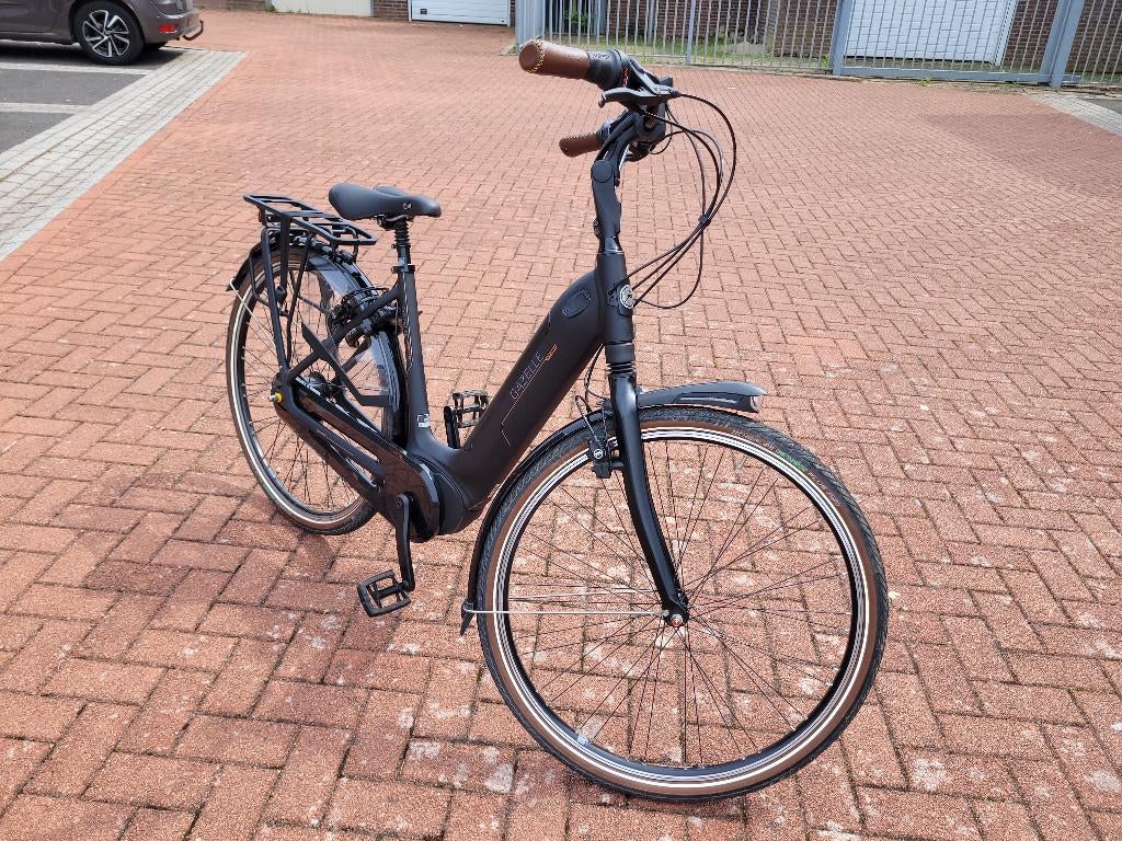 Gazelle Grenoble C8 - Maat D49, Fietsen en Brommers, Elektrische fietsen, Zo goed als nieuw, Gazelle, 47 tot 51 cm, 50 km per accu of meer