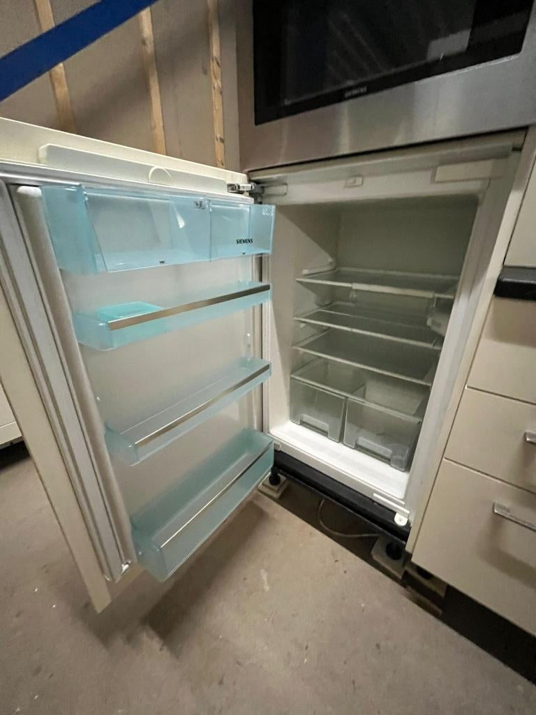 Keuken Compleet met APP 120Keukens op voorraad Nr. 2773, Ophalen of Verzenden, Zo goed als nieuw, Hoekkeuken, Met kookeiland