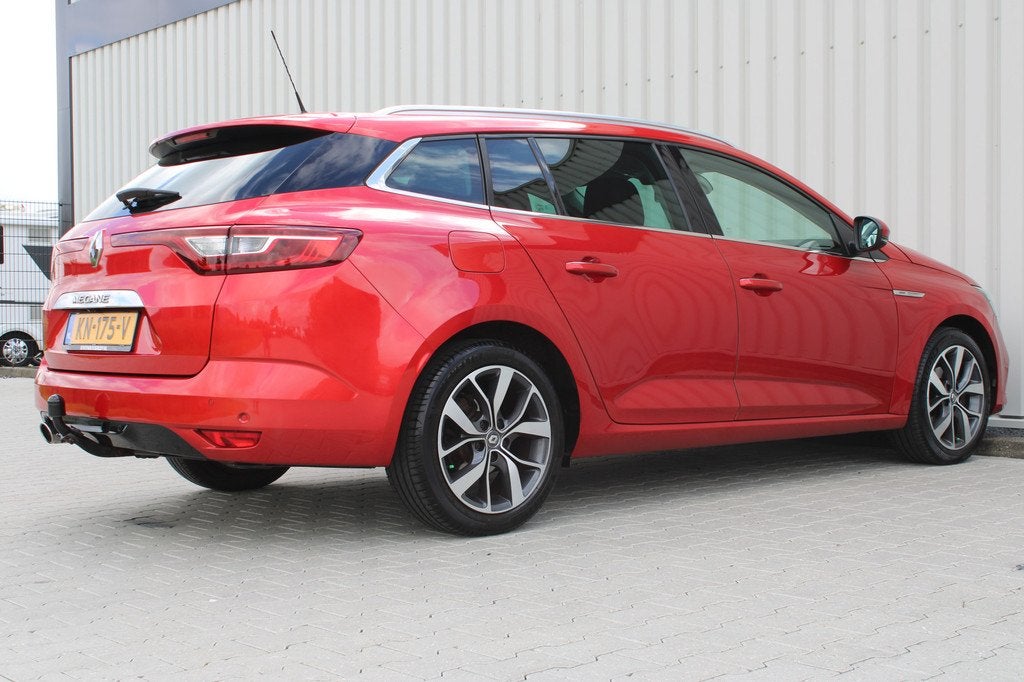 Renault Mégane Estate 1.2 TCe Bose | 100% dealer onderhoude, Gebruikt, 4 cilinders, 1198 cc, 132 pk