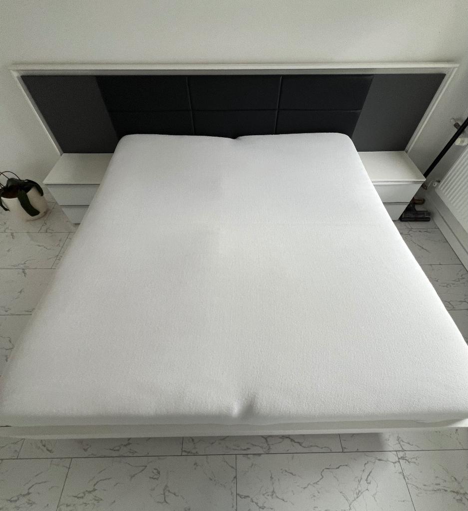 Bed met nachtkastjes en bodem (exclusief matras), Ophalen, Wit, Tweepersoons, Zo goed als nieuw