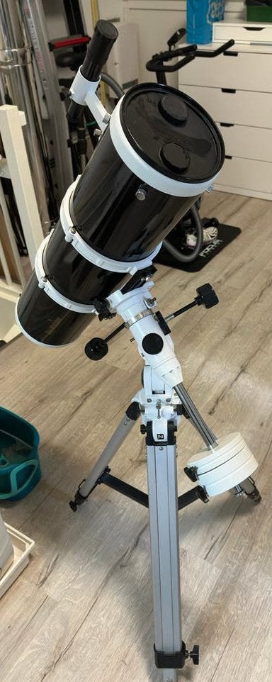 Skywatcher telescoop 150mm + vele extra’s, oculairen, filter, Ophalen, Gebruikt, 80 tot 200 mm, Met statief