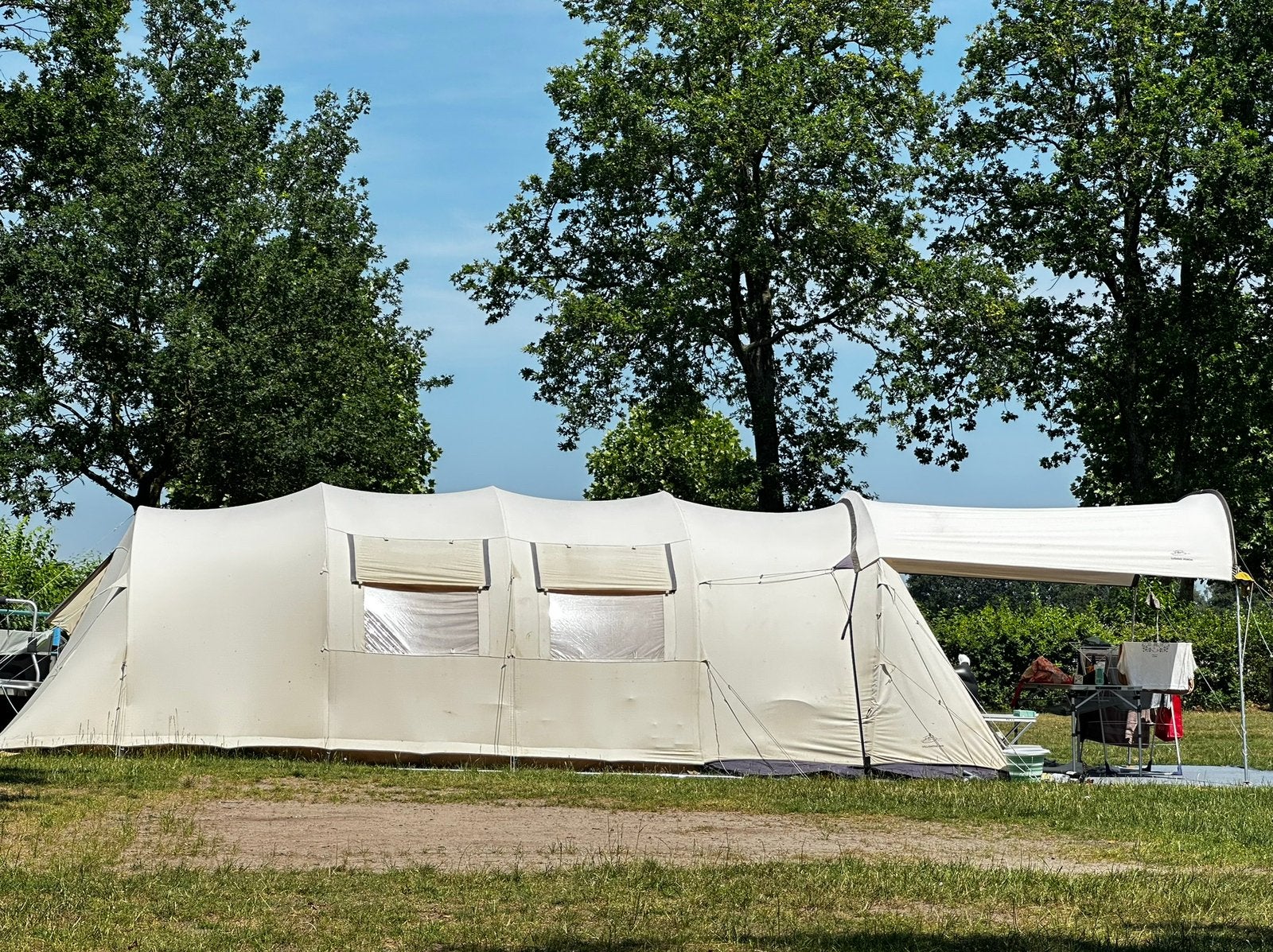 Tunneltent Bardani Villanova 400 inclusief Lugano luifel, Ophalen, Gebruikt, Tot en met 5