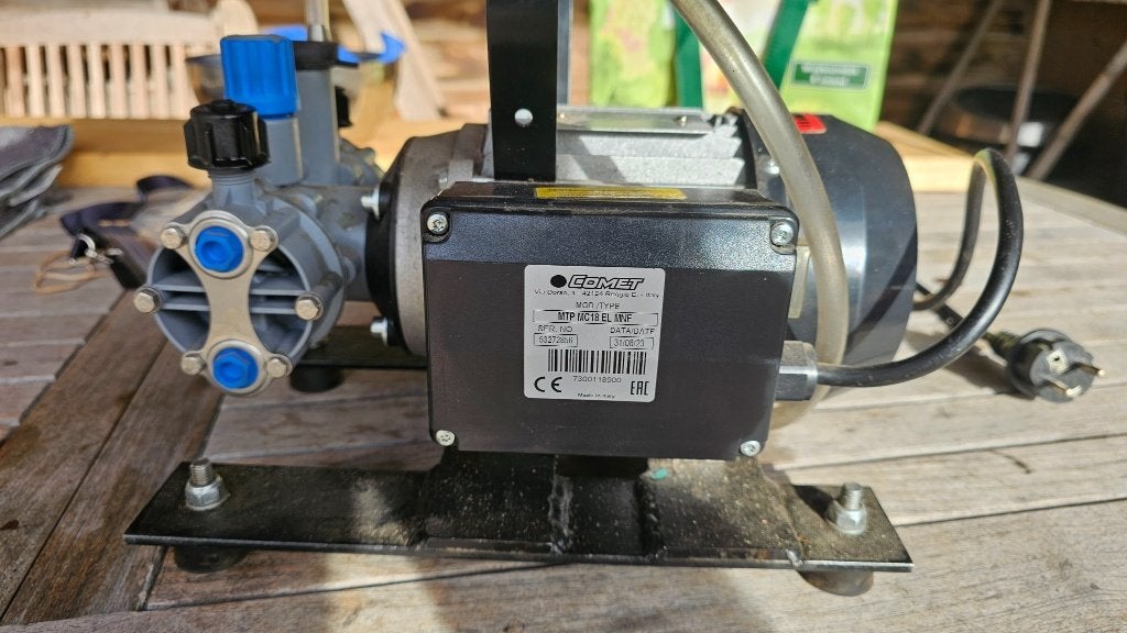 Comet MTP MC18 EL MNF 230V membraanpomp – 15 bar, Ophalen of Verzenden, Zo goed als nieuw, Minder dan 200 liter/min, Mobiel
