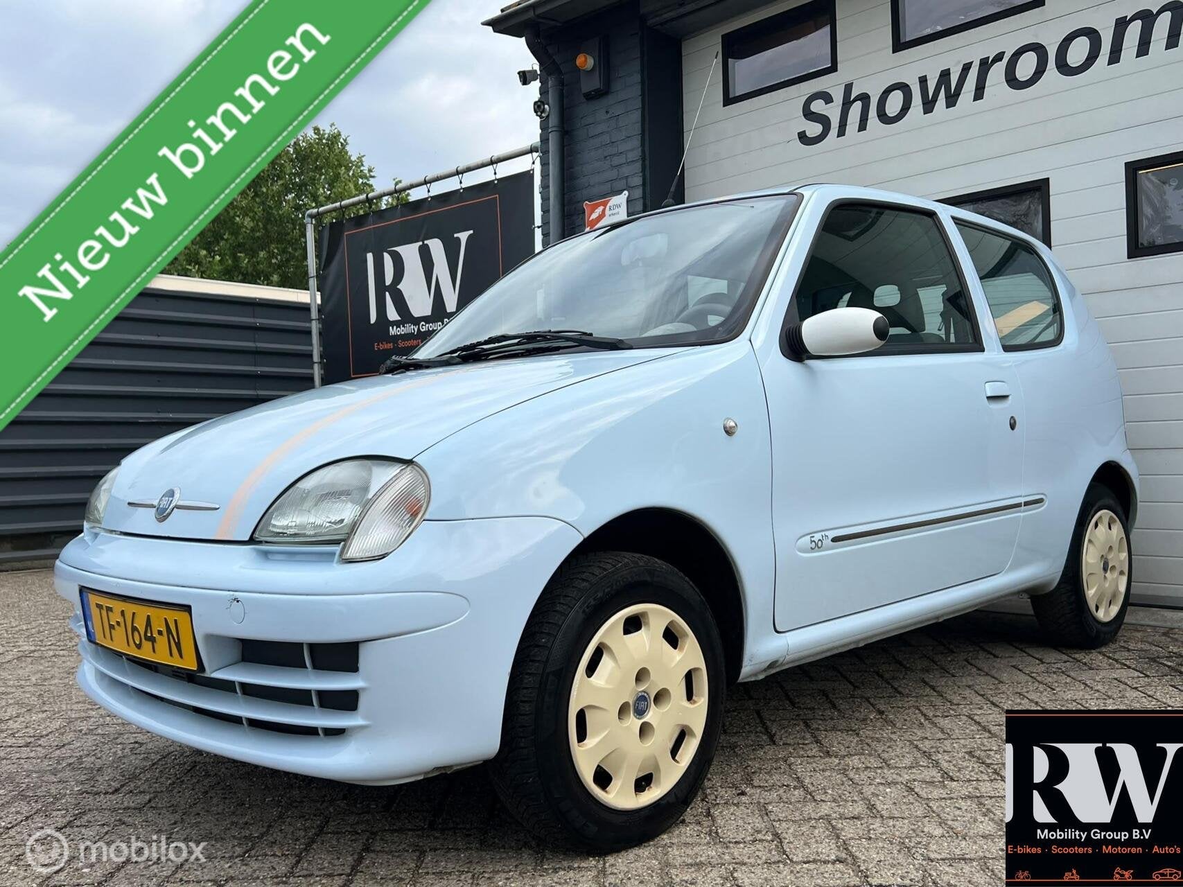 Fiat 600 1.1 *Anniversary Edition 50th* APK 04-2027*, Voorwielaandrijving, Elektrische ramen, Blauw, Handgeschakeld