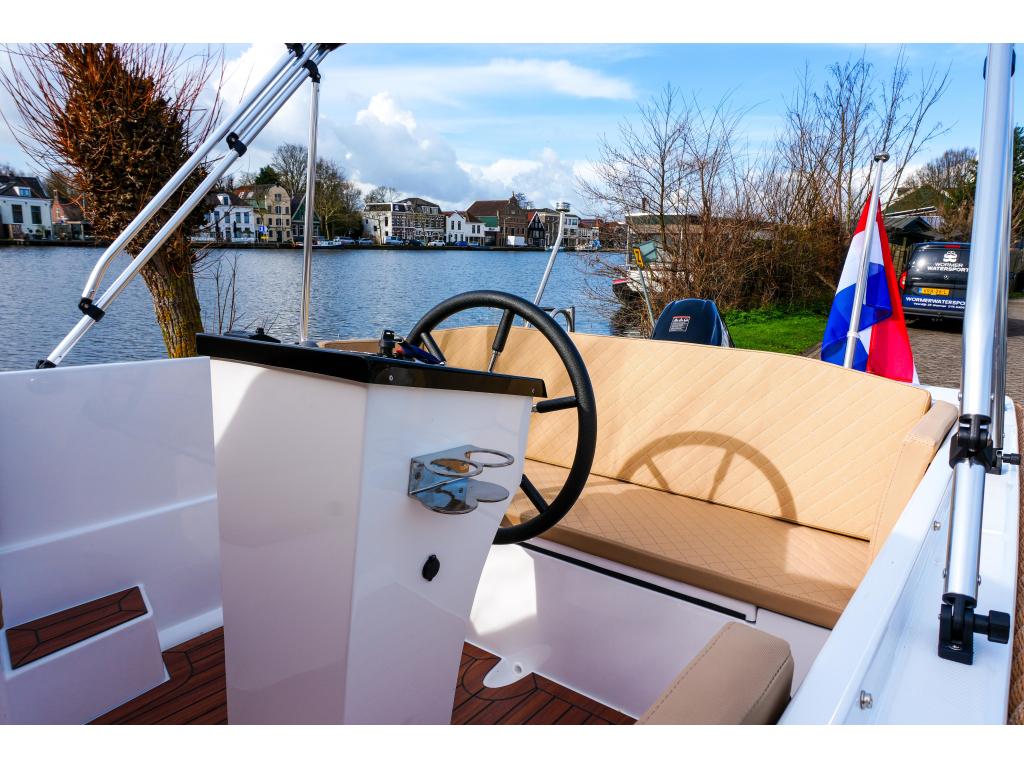 Admiral 485 | Betaalbare, moderne kwaliteit sloep | 30PK max, Watersport en Boten, Admiral, Overige typen, Niet ingevuld, Polyester
