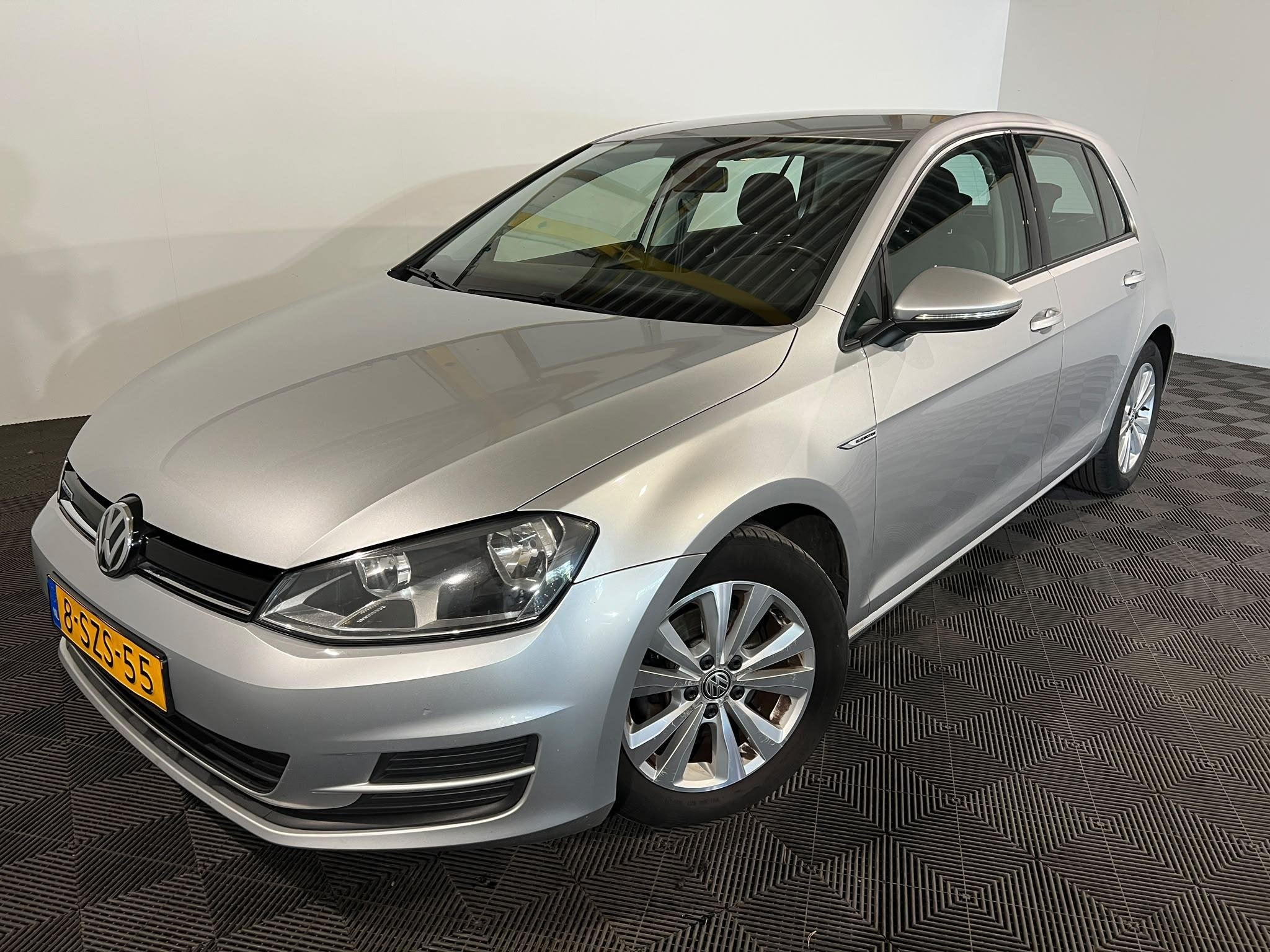 Volkswagen Golf 1.6 TDI Comfortline BlueMotion Hatchback, Auto's, Volkswagen, Voorwielaandrijving, Euro 5, Stof, Gebruikt