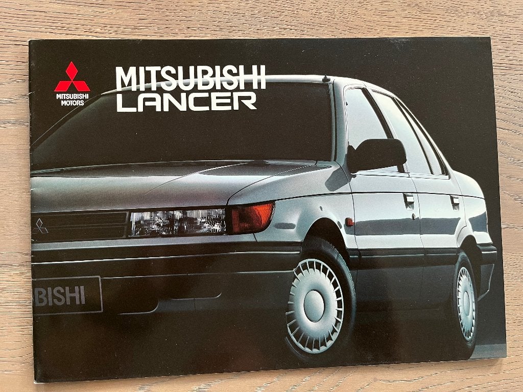 Autofolder/Brochure Mitsubishi Lancer 1988, Ophalen of Verzenden, Nieuw, Mitsubishi