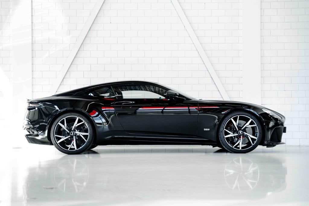 Aston Martin DBS 5.2 V12 Superleggera | Bang & Olufsen | Car, Auto's, Aston Martin, 1693 kg, Gebruikt, 5204 cc, 12 cilinders