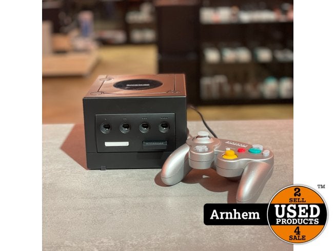 GameCube Zwart | Modded HomeBrew | plus controller, Nintendo, Zo goed als nieuw, Support@nintendo.com, 11-1 Hokotate-cho, Kamitoba, Minami-ku
Kyoto 601-8501
Japan