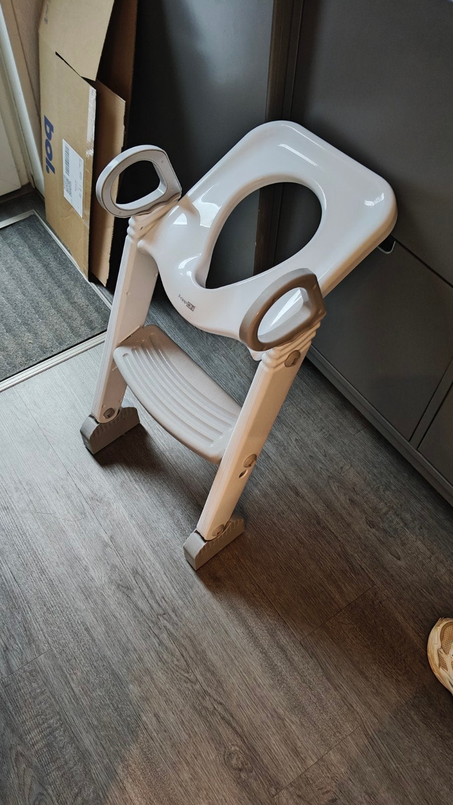 2 stuks WC verkleiner met opstapje voor kinderen, Ophalen, Gebruikt
