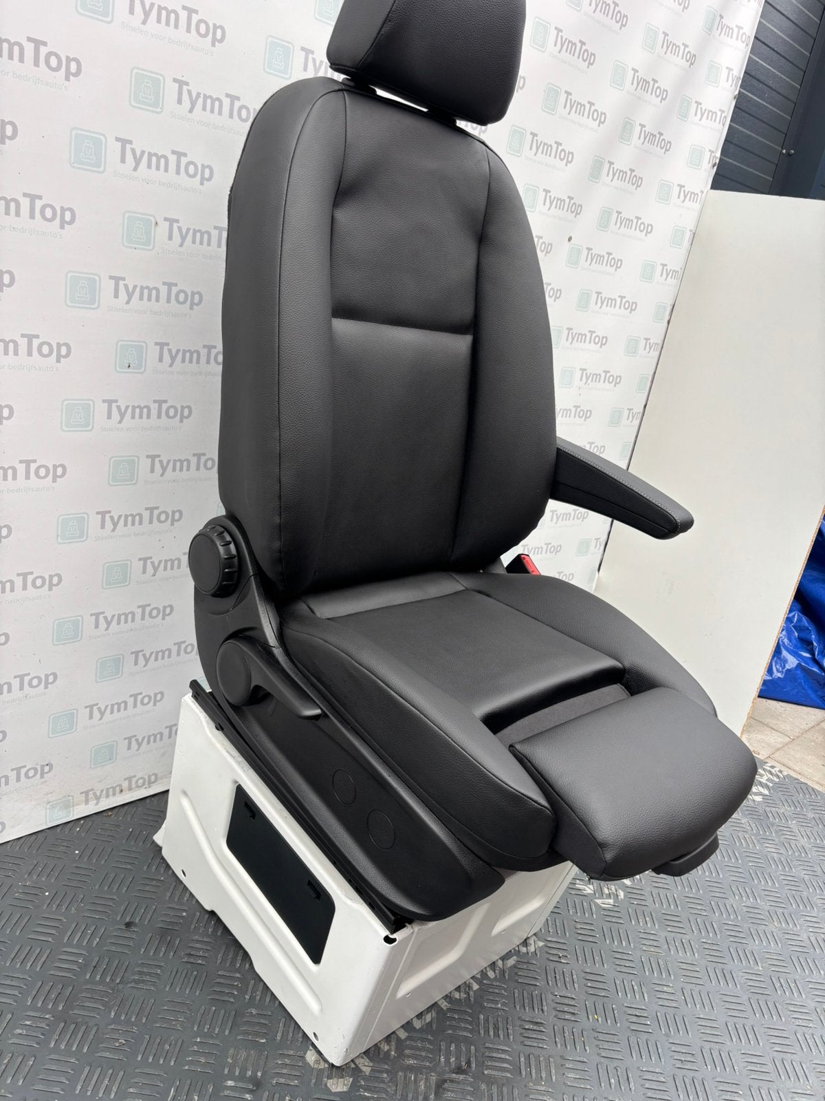 Stoel rechts voor Mercedes Sprinter W907 stoelverwarming