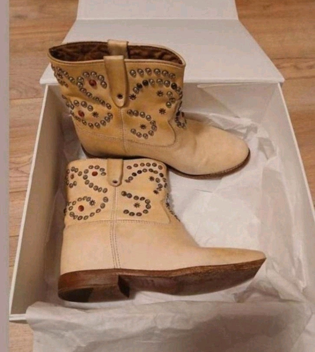 Isabel Marant Enkellaarzen Leer met Studs Maat 37, Isabel Marant, Zwart, Lage of Enkellaarzen, Ophalen of Verzenden