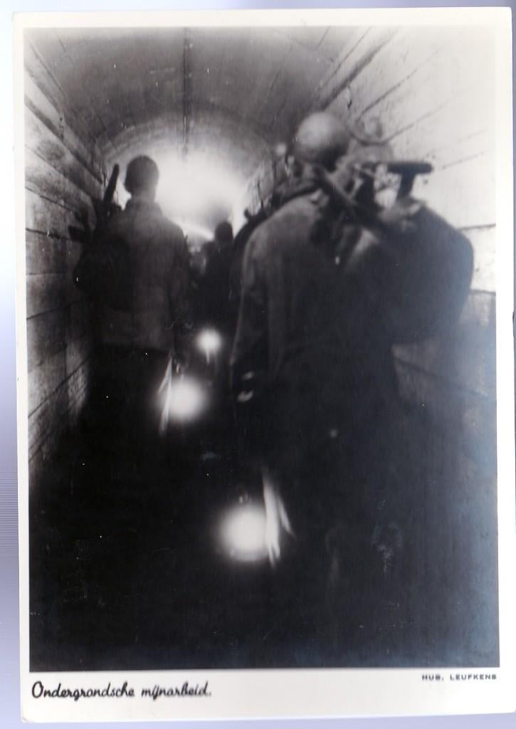 Ondergrondse Mijnarbeid Limburg Foto Hub Leufkens ca. 1947, Verzenden, 1940 tot 1960, Ongelopen, Limburg