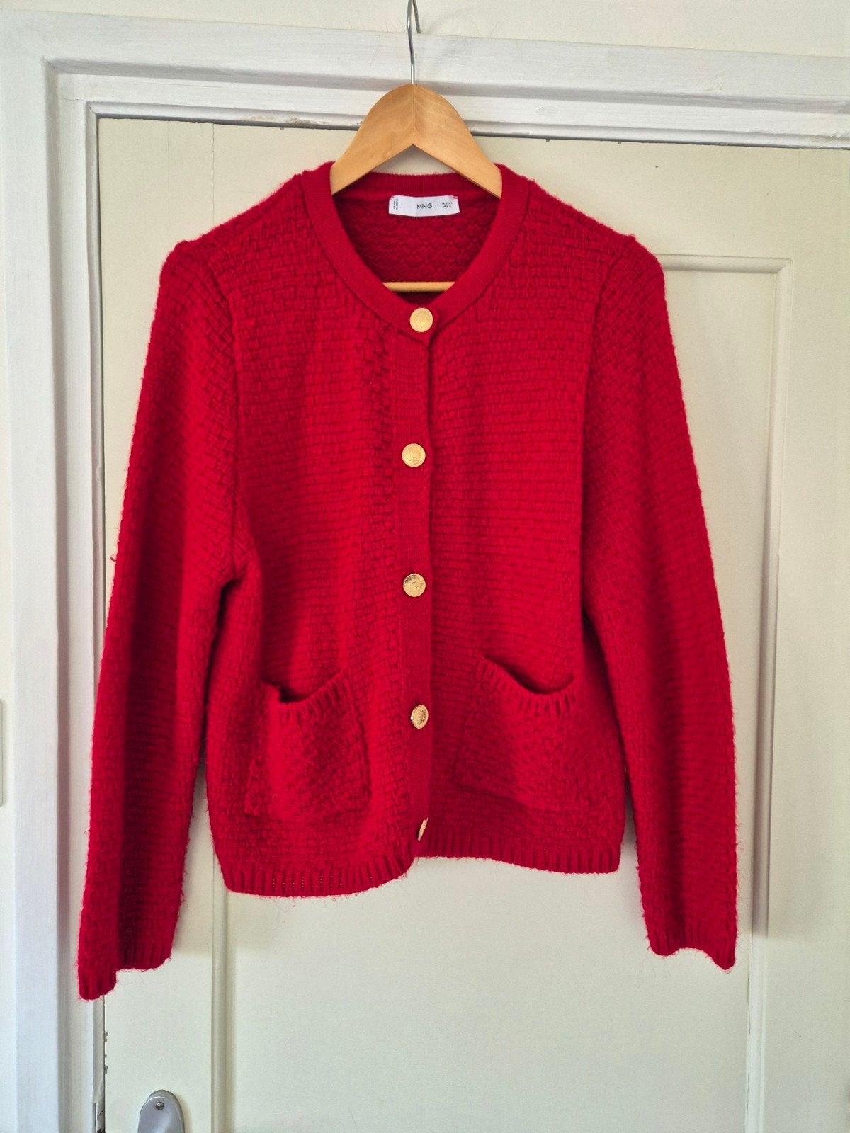 Rood vest/jasje van Mango met gouden knopen mt L. Rood in he, Mango, Maat 42/44 (L), Ophalen of Verzenden, Zo goed als nieuw