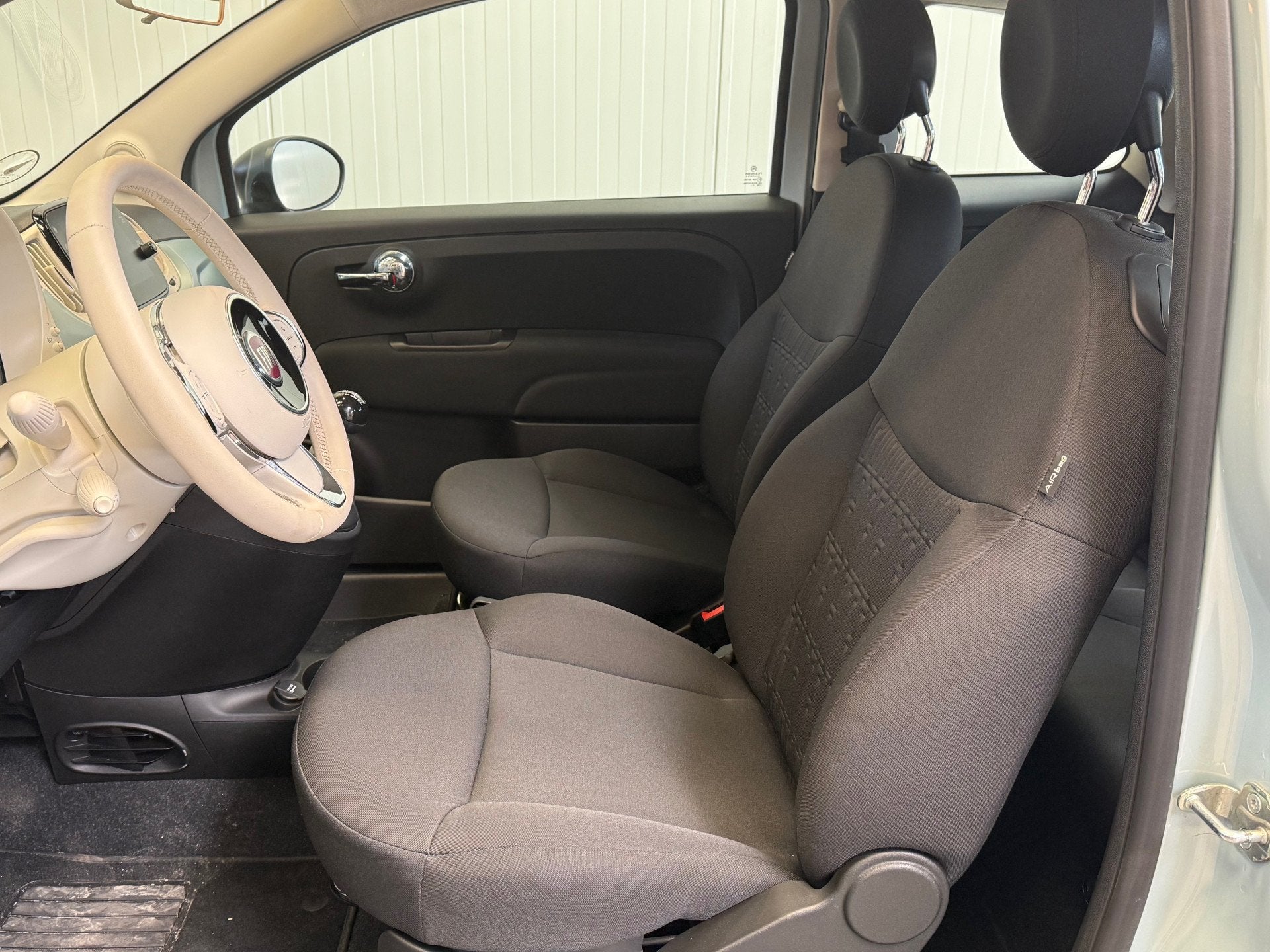 Fiat 500 1.0 Hybrid Dolcevita Finale AIRCO-NAVI by CARPLAY-M, Voorwielaandrijving, 12 maanden, Stof, Gebruikt