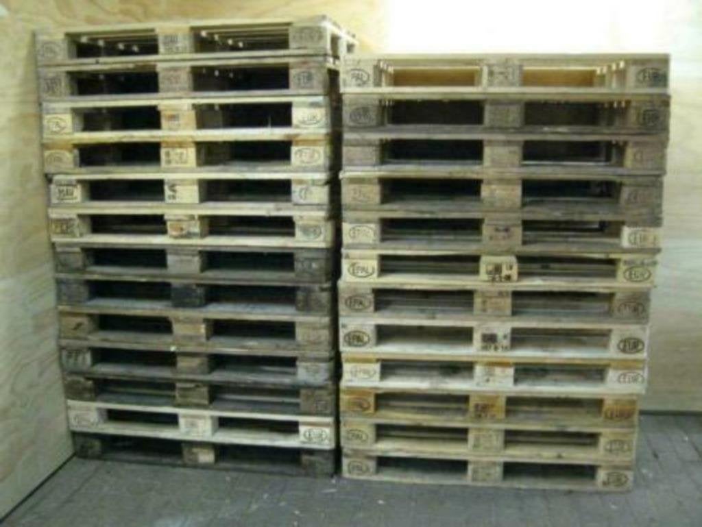 Mooie europallets 0,8 x 1m20 ( Bullinga Wageningen), Ophalen, Gebruikt, Rechte bank