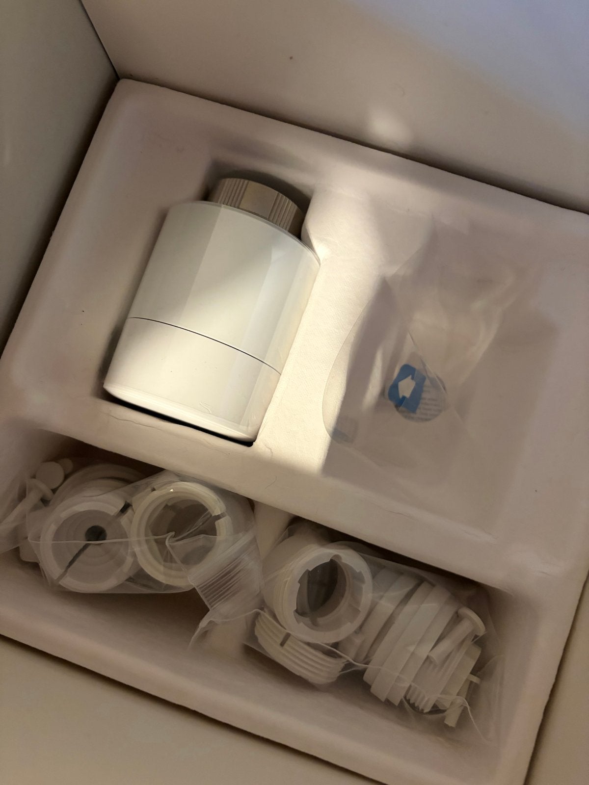 Tado V3+ Slimme Radiatorknop met Toebehoren, Doe-het-zelf en Verbouw, Ophalen of Verzenden, Slimme thermostaat, Nieuw