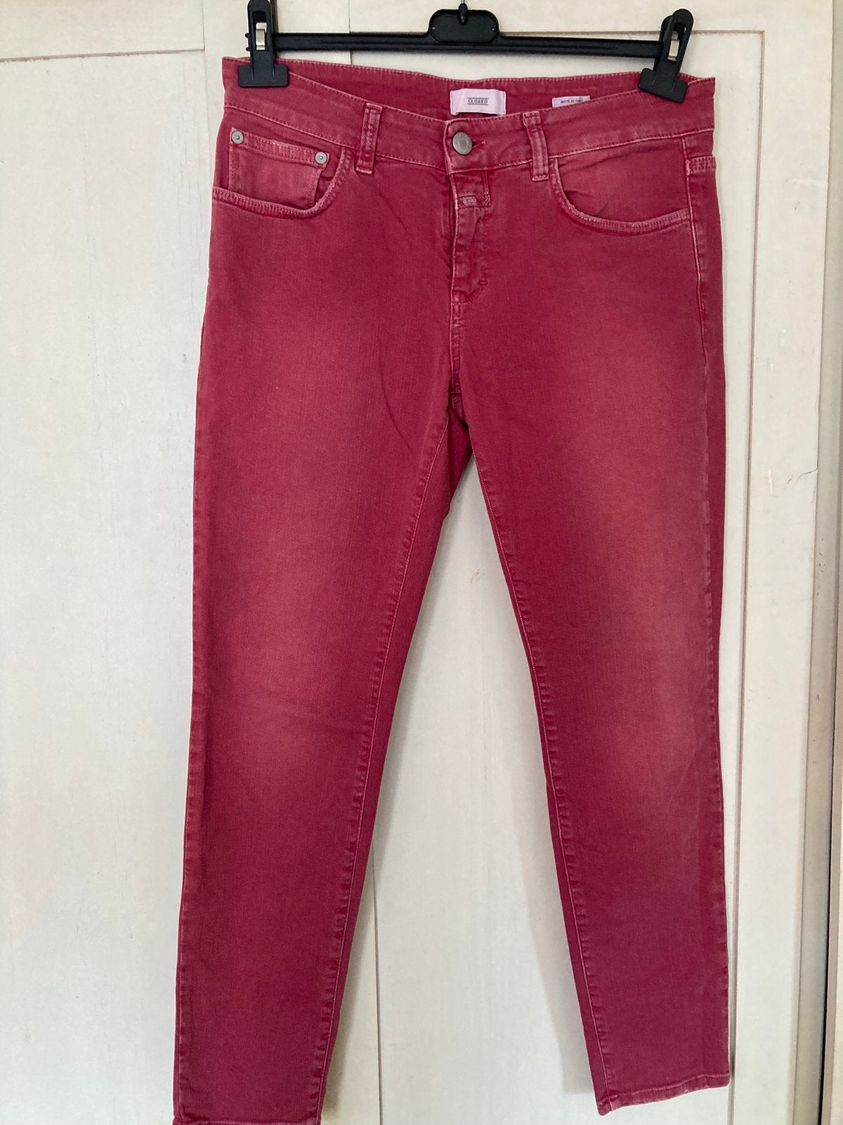 Closed jeans, rood, mt 29, Kleding | Dames, Ophalen of Verzenden, Zo goed als nieuw, Overige kleuren, W28 - W29 (confectie 36)
