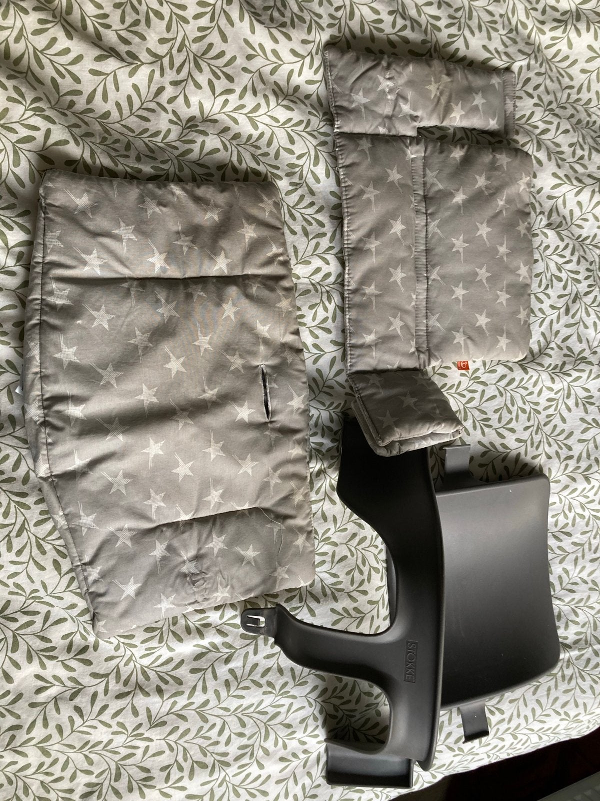 Stokke Baby Set met originele kussens - Grijs met sterren, Ophalen of Verzenden, Gebruikt, Overige typen, Stoelverkleiner
