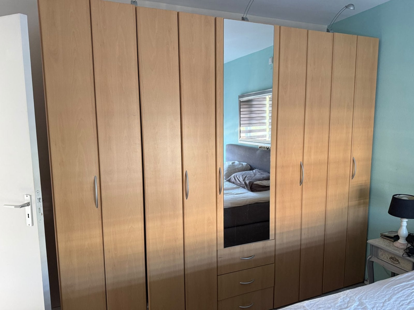 Ruime kledingkast met spiegel en lades, Ophalen, Gebruikt, 200 cm of meer, Met lade(s)