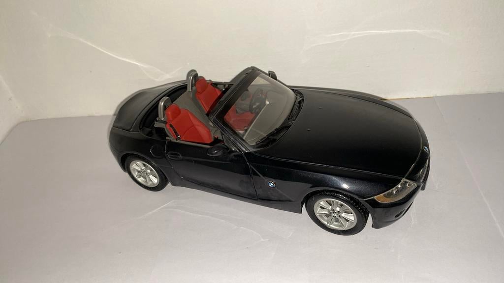 KYOSHO BMW Z4 1:18, Hobby en Vrije tijd, Modelauto's | 1:18, Ophalen of Verzenden, Nieuw, Auto, Kyosho
