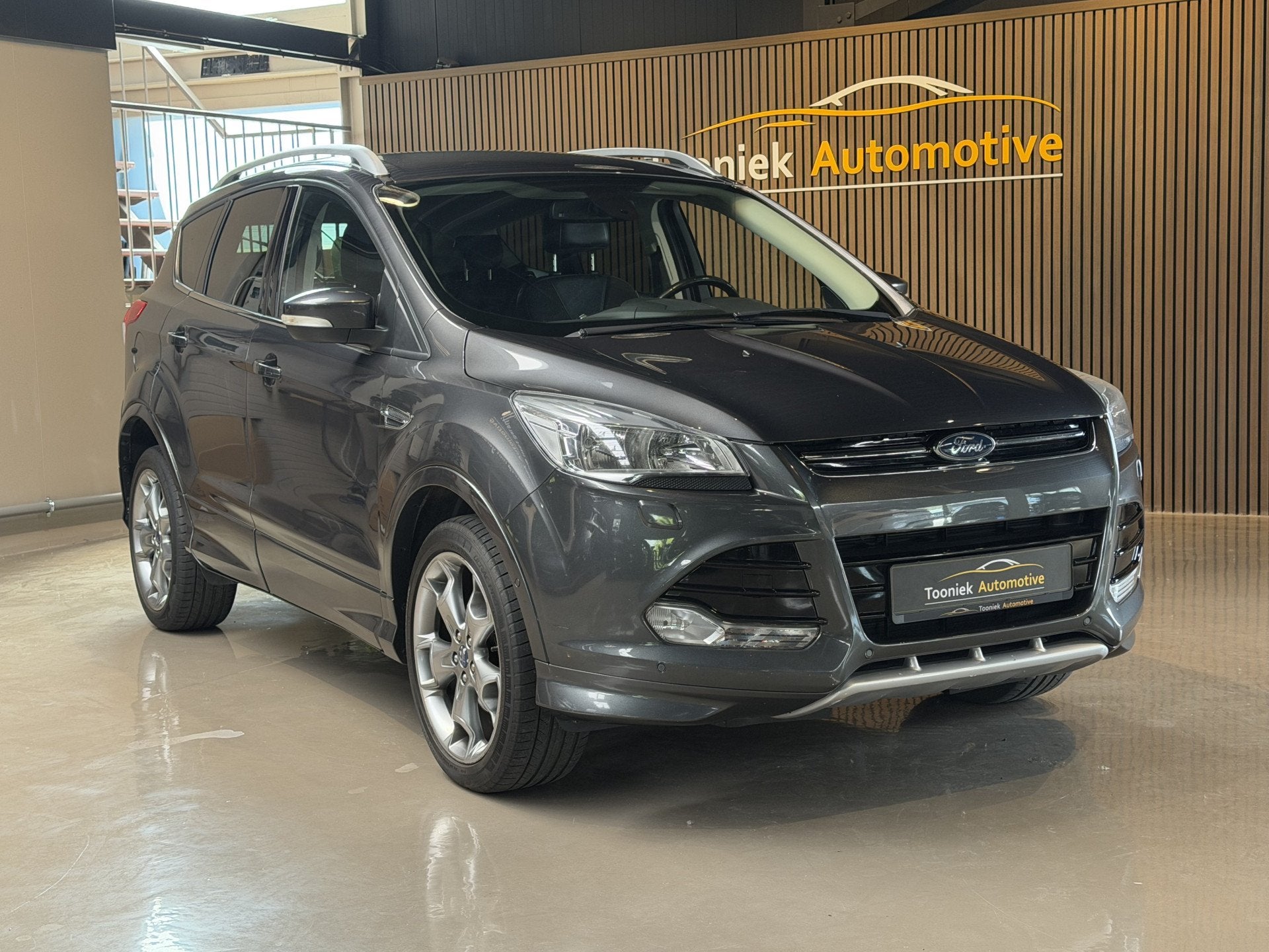Ford Kuga 1.5 Titanium Styling Pack Trekhaak | NAVI | Cruis, Auto's, 4 cilinders, Origineel Nederlands, Bedrijf, Handgeschakeld