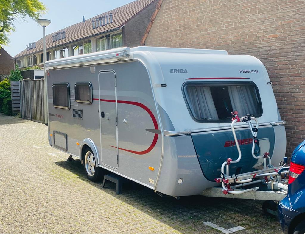 Eriba Hymer Feeling 425  met cassetteluifel en mover, Schokbreker, 750 - 1000 kg, Particulier, 4 tot 5 meter