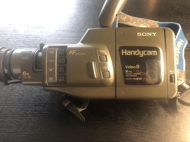 SONY CCD-AU230 VIDEOCAMERA, Ophalen of Verzenden, Hi 8, Camera