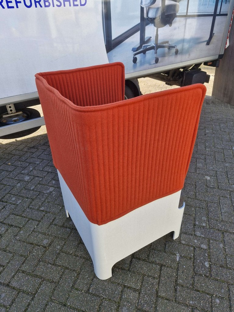 Bla Station Koja design fauteuil / belbank / lounge / entree, Info@blastation.se, Ophalen of Verzenden, Stof, Sandvaktaregatan 17 Åhus. Sweden