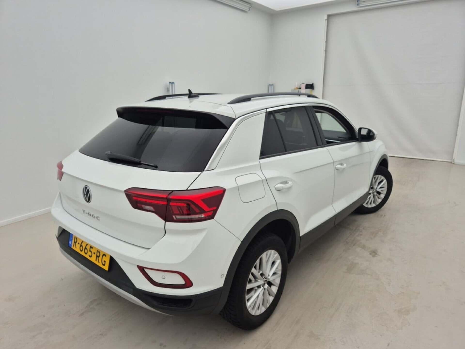 Volkswagen T-Roc 1.0 TSI Life 110 PK| Origineel Nederlands |, Voorwielaandrijving, 12 maanden, Stof, Gebruikt
