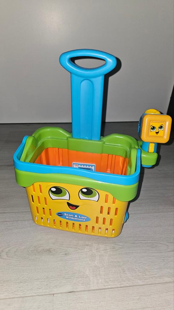 Vtech scan en leer winkelmand, Ophalen, Zo goed als nieuw, 6 maanden tot 2 jaar