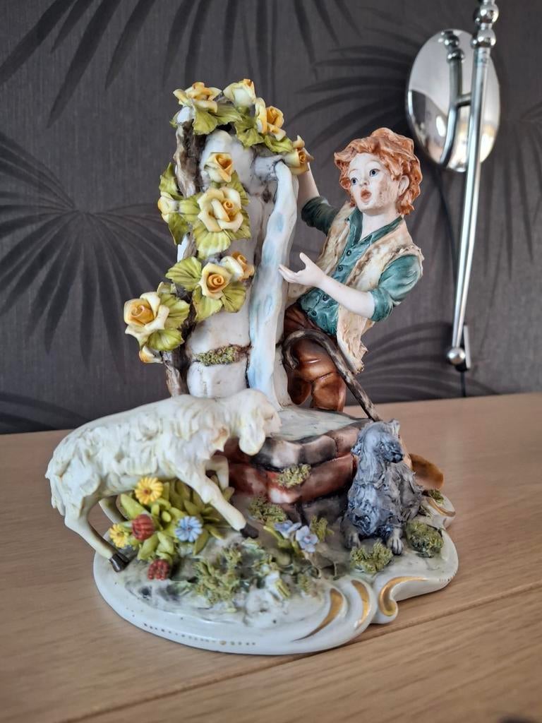 Prachtige onbeschadigde en gemerkte Capodimonte beeldjes, Verzamelen, Beelden en Beeldjes, Ophalen of Verzenden, Zo goed als nieuw