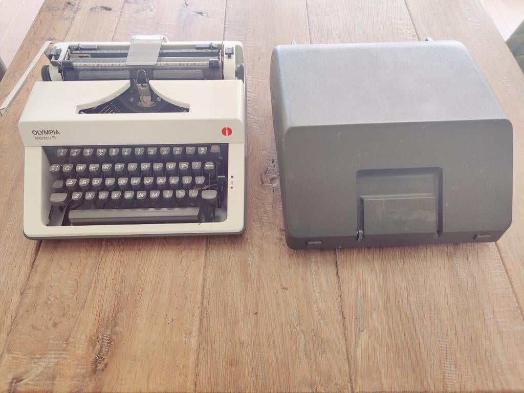 Typ machine Olimpia Monica S, Diversen, Typemachines, Ophalen