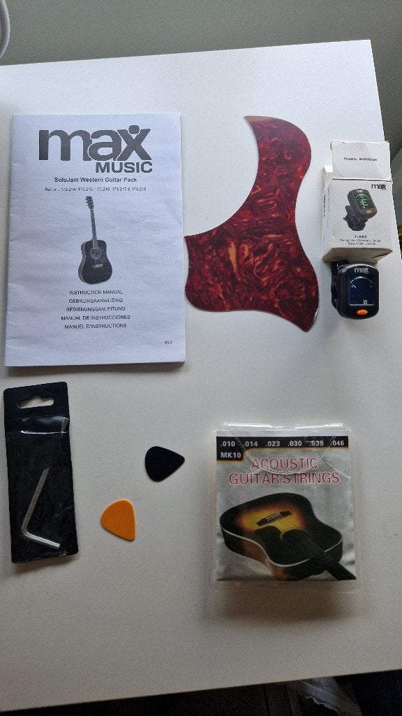 Akoestische zwarte gitaar, Ophalen, Zo goed als nieuw, Western- of Steelstringgitaar, Met koffer