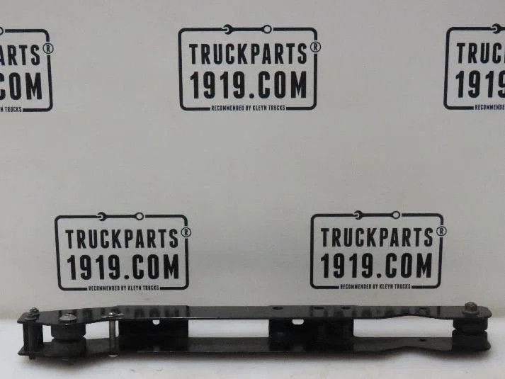 Volvo 21244610 Steun side skirt Volvo, Ophalen, Gebruikt